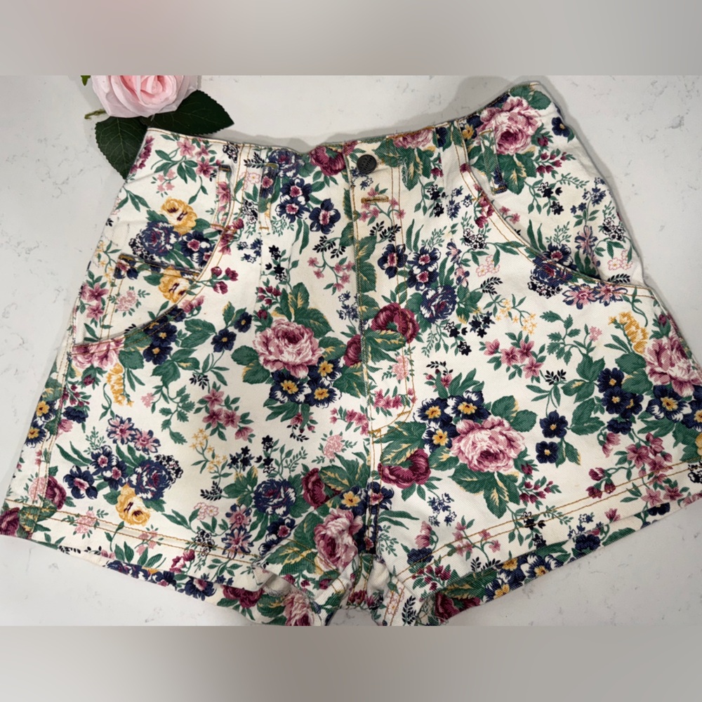 Vintage 90,sFloral Women's Shorts